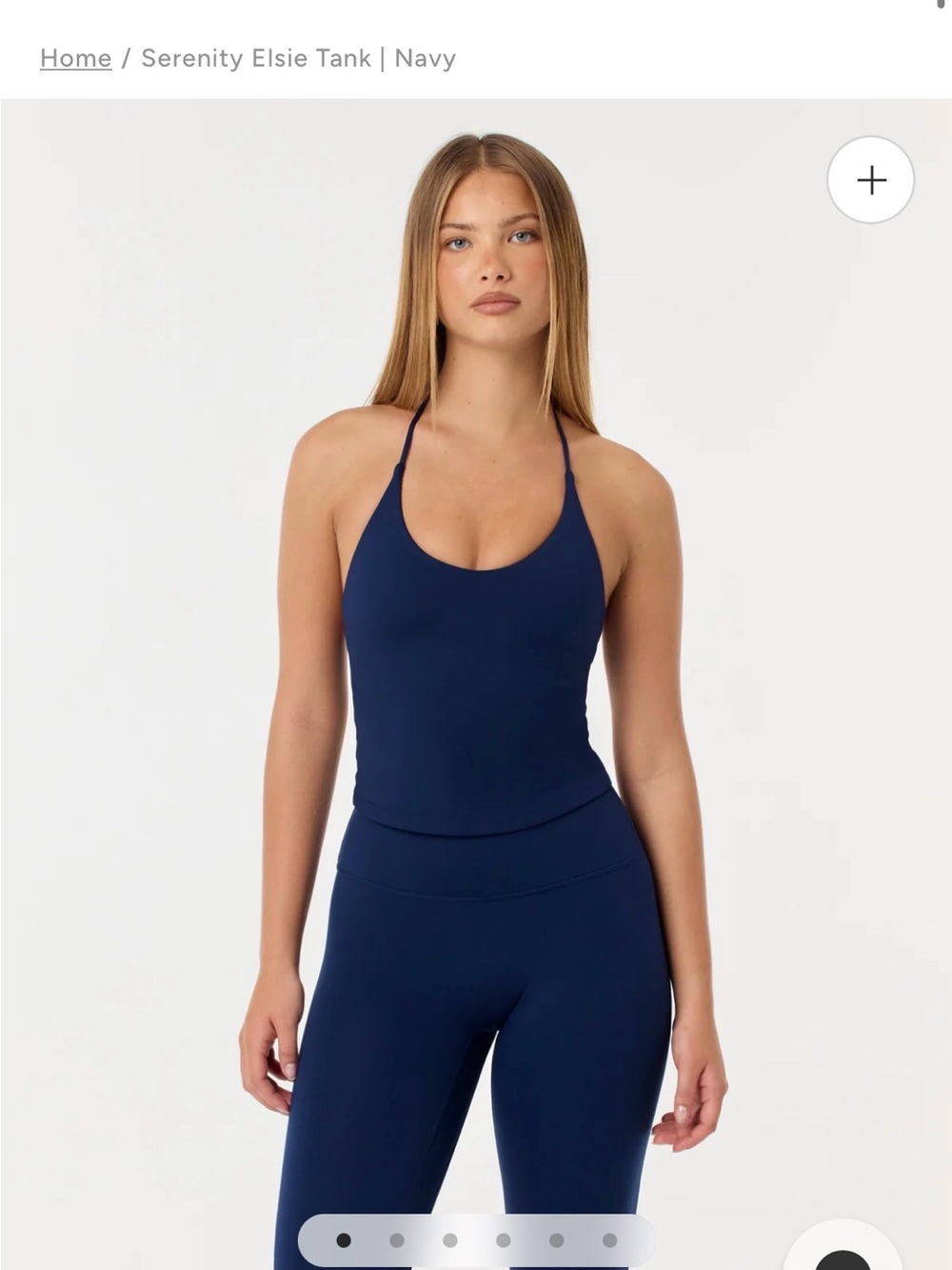 Sleek Scoop Neck Tank — Navy